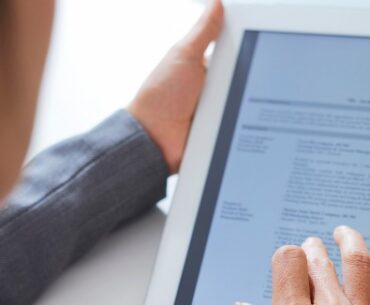 homem curriculo tablet 1