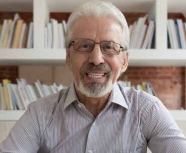 Contratar pessoas mais velhas entenda os beneficios e quando faze lo