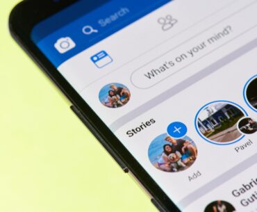 Facebook Story Feed